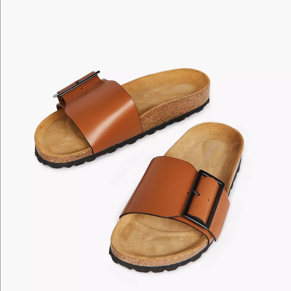 Intentionally Blank Claire Sandal